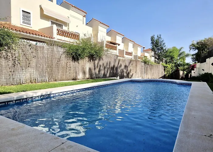 度假居 Sr Torremar Precioso Chale Con Jardin 马尔韦利亚