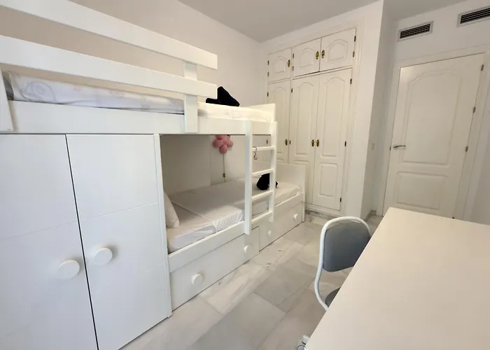 Sr Torremar Precioso Chale Con Jardin * 马尔韦利亚