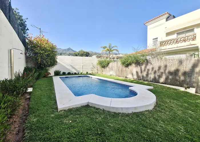 Sr Torremar Precioso Chale Con Jardin Marbella